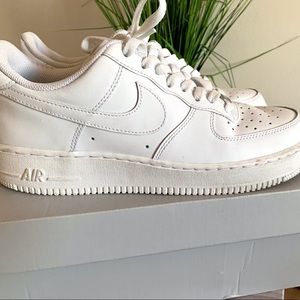 Nike Air Force 1